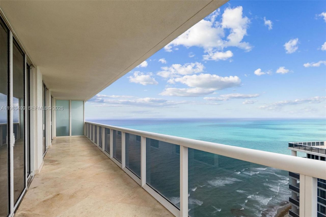 1830 S Ocean Dr, Unit 4706, Hallandale Beach, FL 33009 Photo