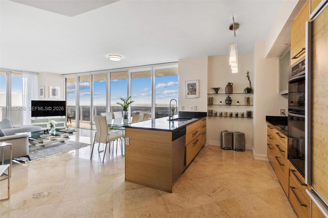 1830 S Ocean Dr, Unit 4706, Hallandale Beach, FL 33009 Photo