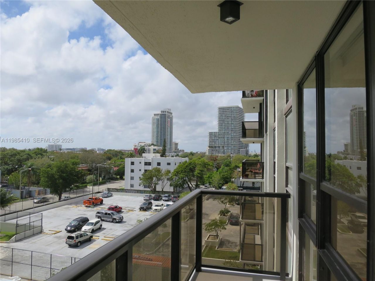 600 NE 36th St , Unit 517, Miami, FL 33137 Photo