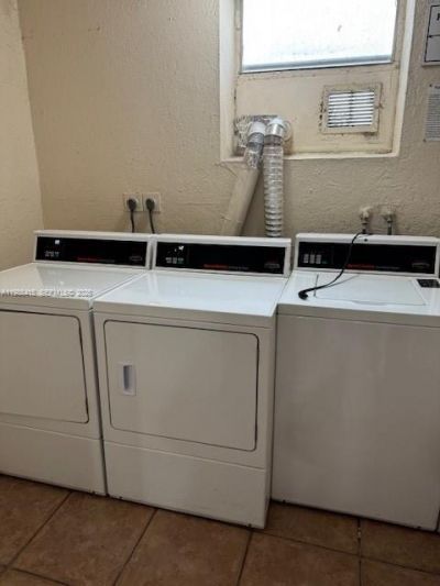 4550 NW 9th St , Unit 617E, Miami, FL 33126 Photo