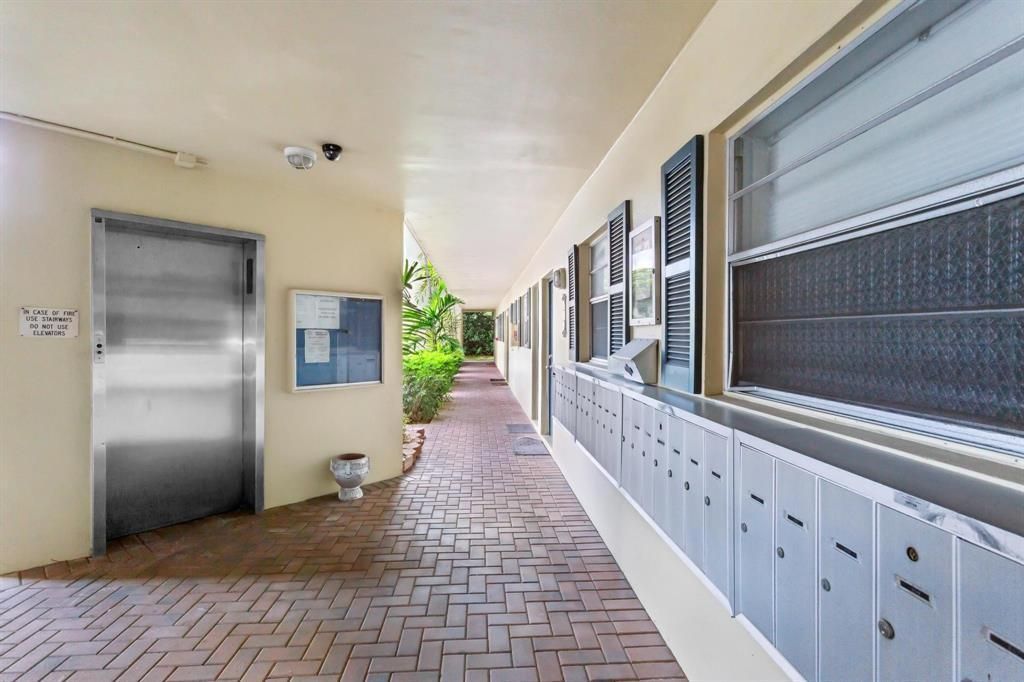 1400 NE 57th Court, Unit 207, Fort Lauderdale, FL 33334 Photo
