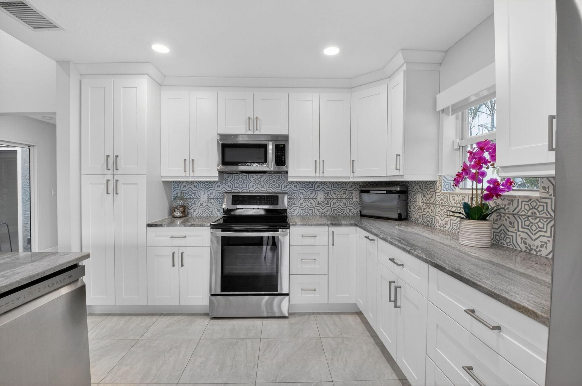 202 SW 29th Avenue, Delray Beach, FL 33445 Photo