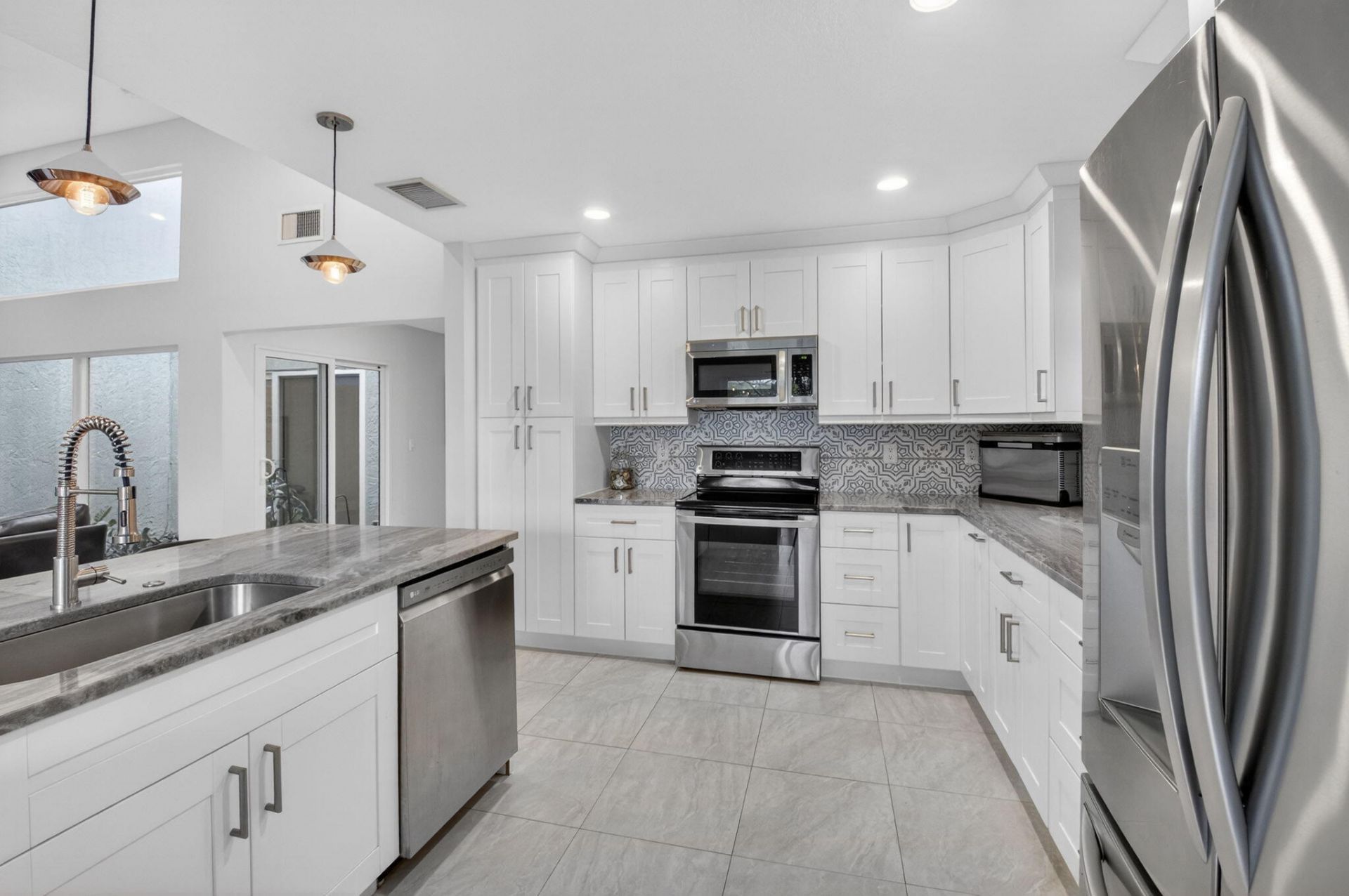 202 SW 29th Avenue, Delray Beach, FL 33445 Photo