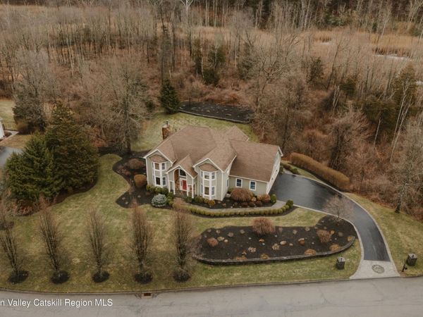 6 Nichris Lane, Staatsburg, NY 12580