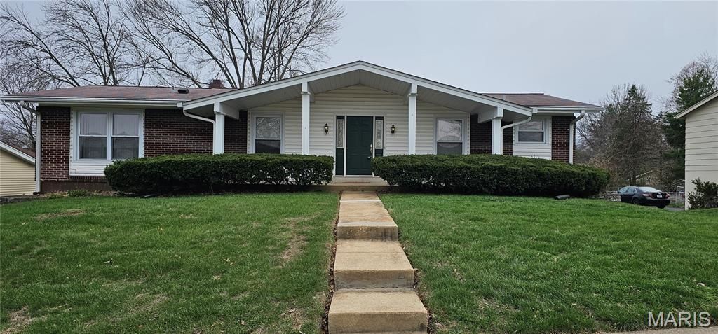 11864 Featherwood Drive, Saint Louis, MO 63146 Main Photo