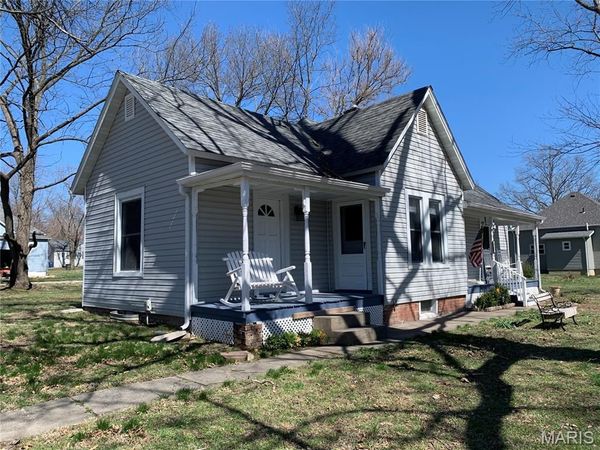 422 Stephen Avenue , Greenville, IL 62246