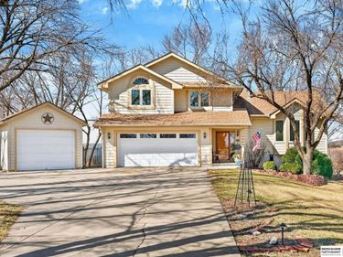 14506 Hackberry Lane, Plattsmouth, NE 68048