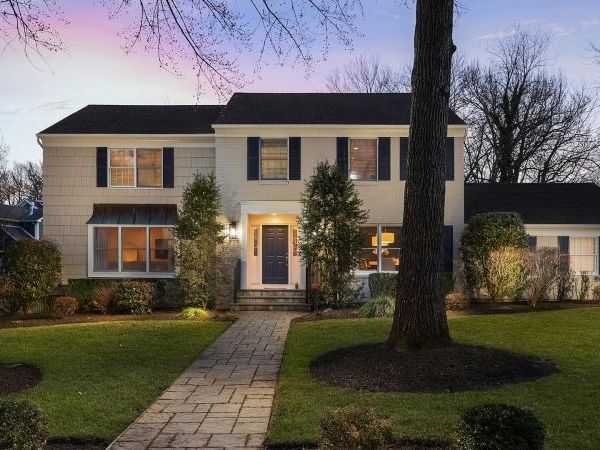 9 Settlers Ln, Westfield, NJ 07090