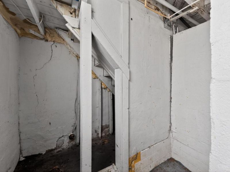 3111 Cavanaugh Avenue, Cincinnati, OH 45211 Photo 27