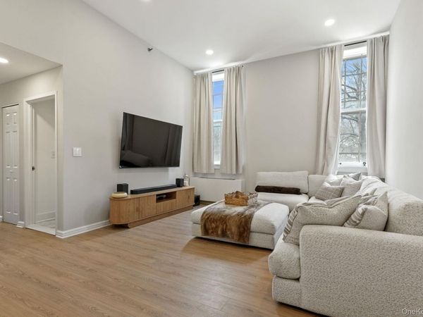 5108 Villa At The, Peekskill, NY 10566