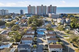 2707 Hillside Dr. S photo 4