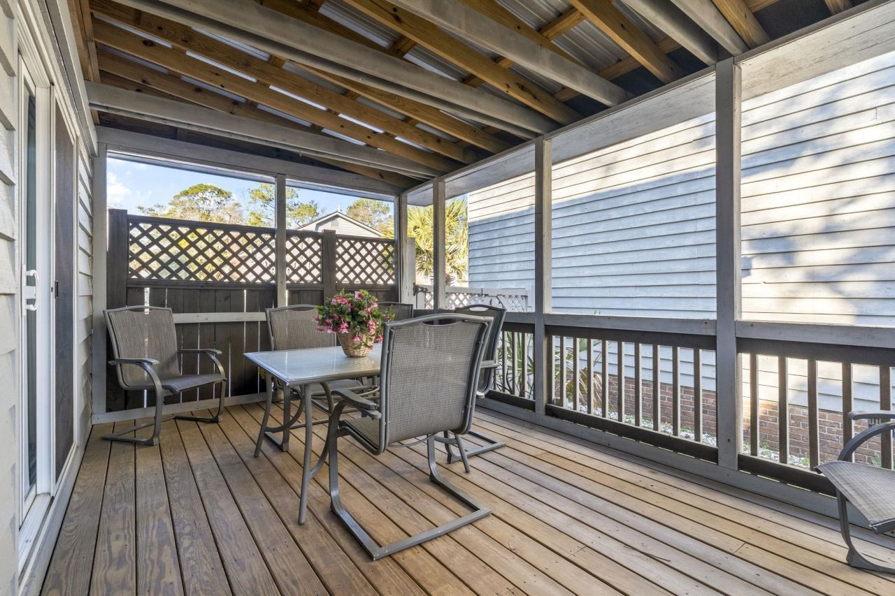 2707 Hillside Dr. S Photo 29