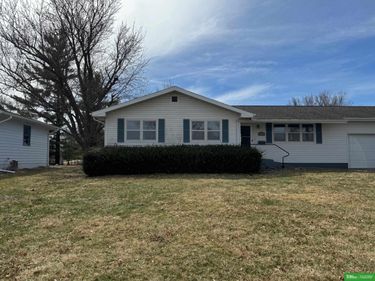 815 P Street , Tekamah, NE 68061