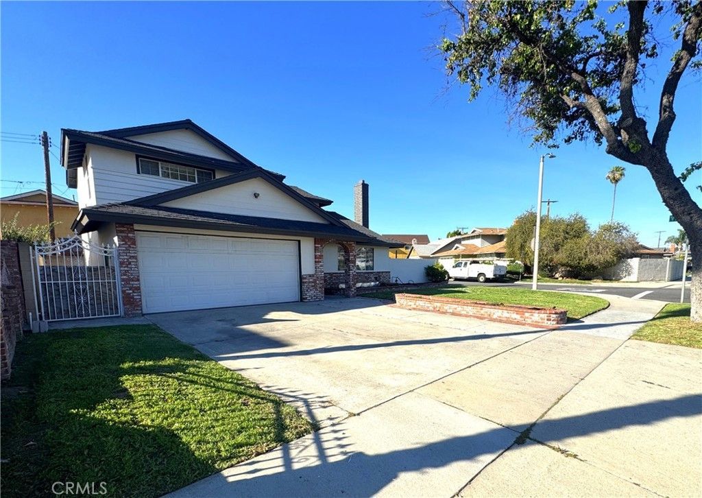 835 E Claude Street, Carson, CA 90746 Main Photo