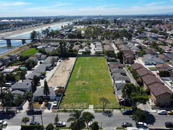 5252 Live Oak, Cudahy, CA 90201