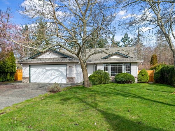 1074 Tara Cres, French Creek, BC V9P 2W5