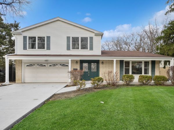 3122 Sandy Lane, Glenview, IL 60026