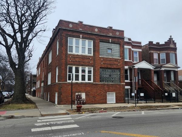 4355 W Le Moyne Street , Chicago, IL 60651