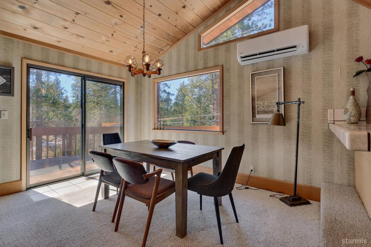 345 Granite Drive, Stateline, NV 89449 Photo