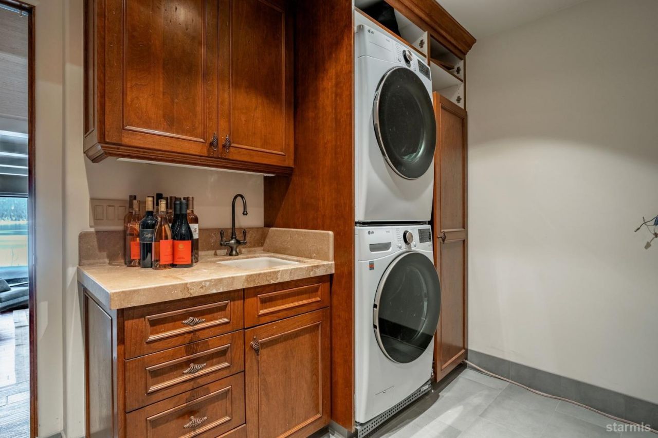 120 State Route 28, Unit 24, Crystal Bay, NV 89402 Photo