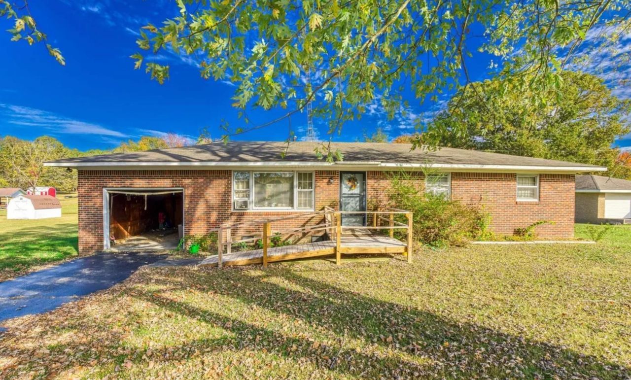 235 Chad Ave, Lexington, AL 00000 Main Photo