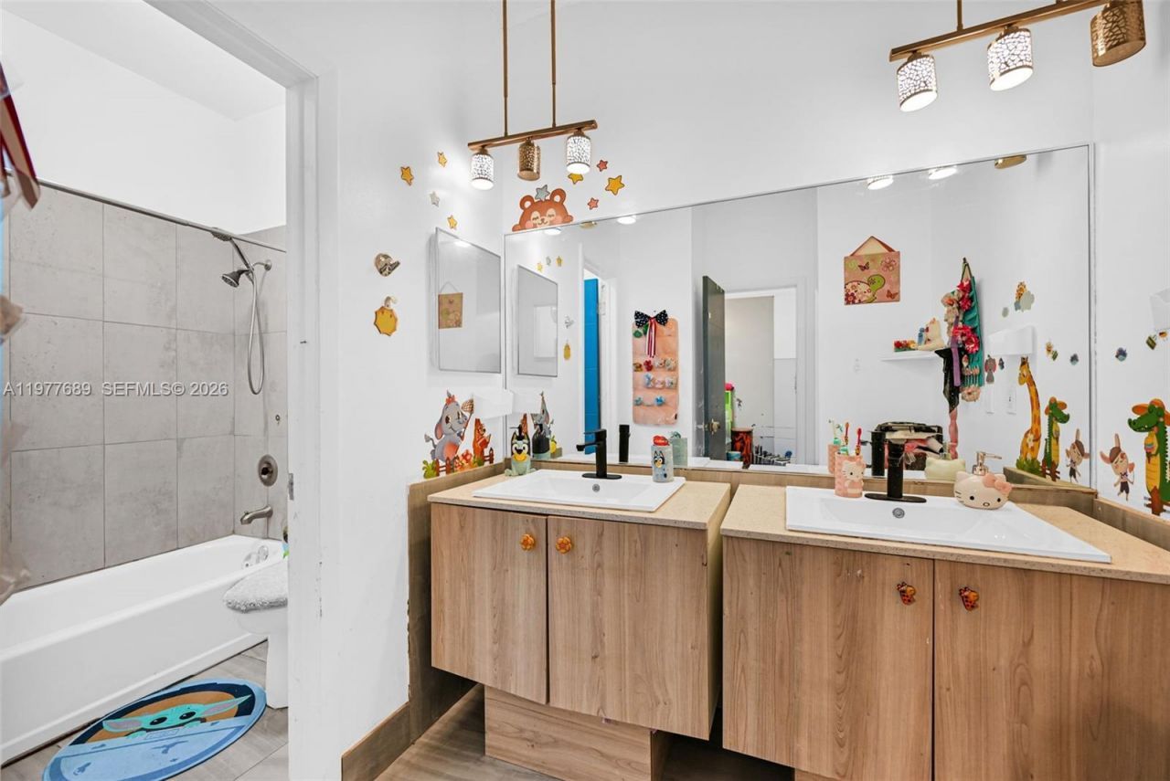 18950 SW 50th St , Southwest Ranches, FL 33332 Photo