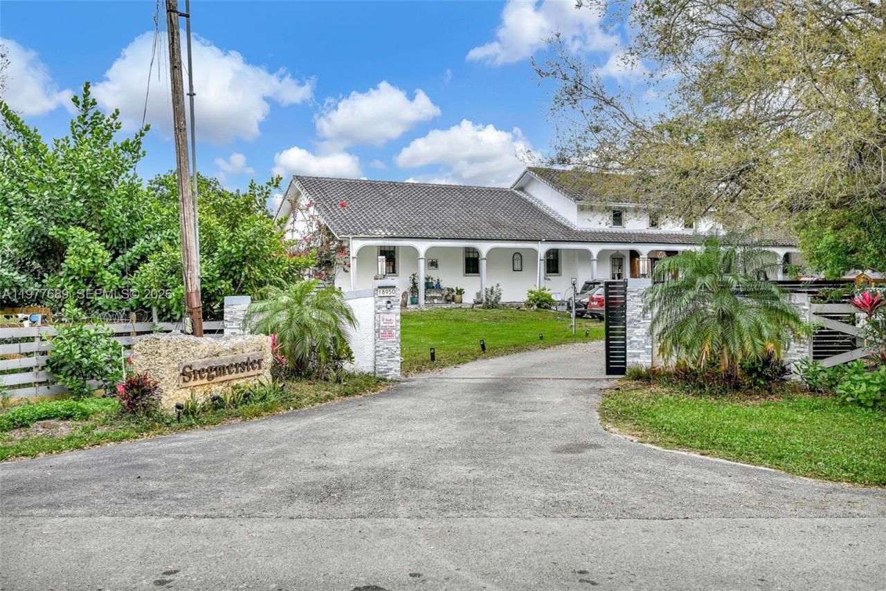 18950 SW 50th St, Southwest Ranches, FL 33332 Photo