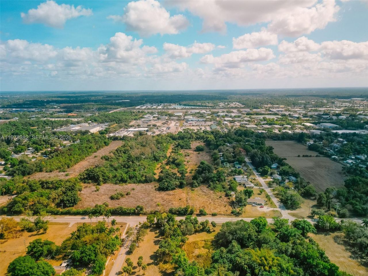 621 Ortiz Ave , Fort Myers, FL 33905 Photo