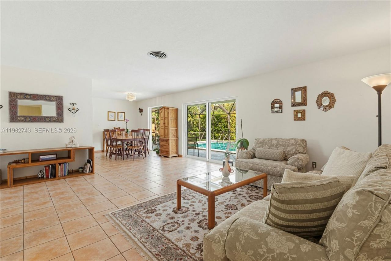 8461 SW 147th Ter , Palmetto Bay, FL 33158 Photo