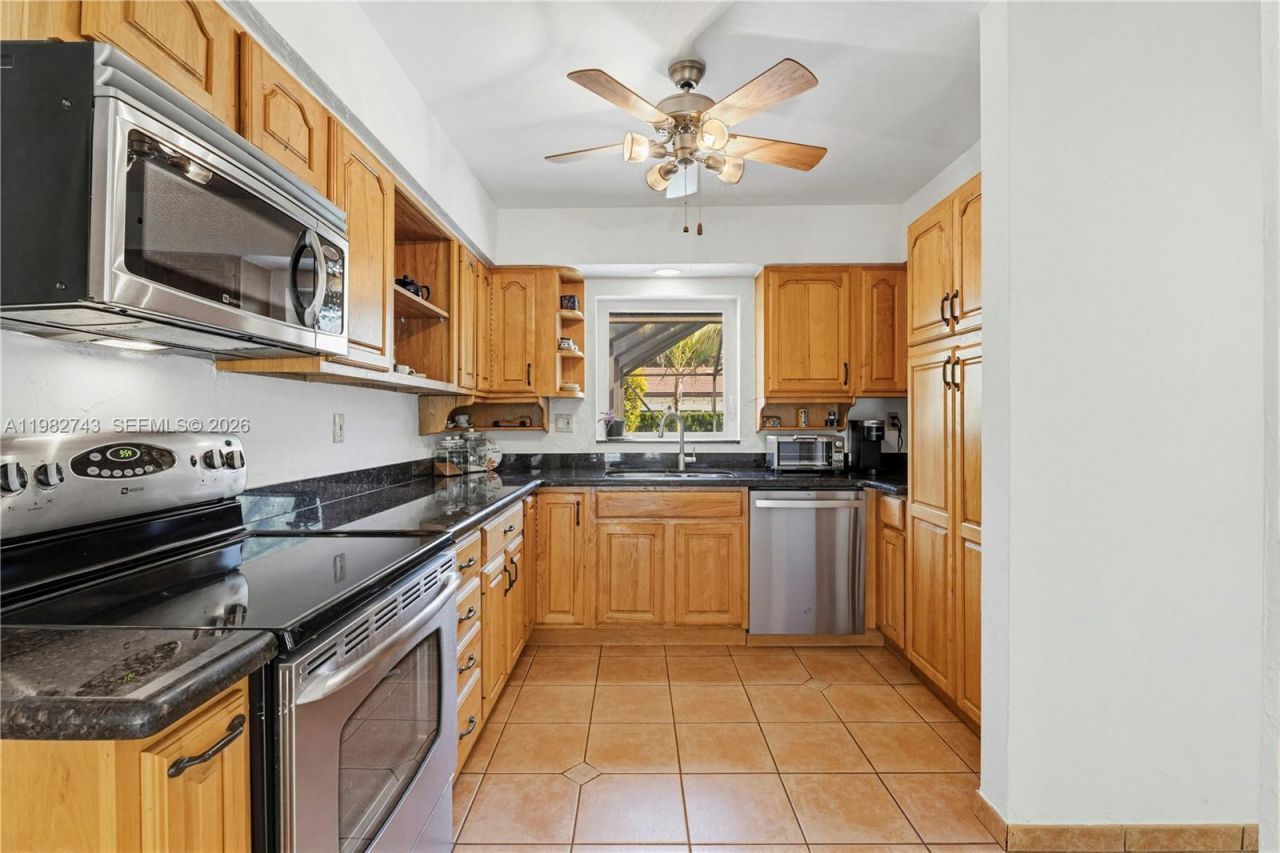 8461 SW 147th Ter , Palmetto Bay, FL 33158 Photo