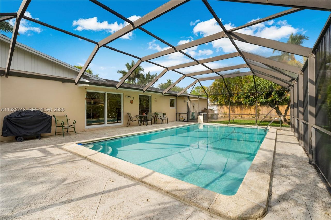 8461 SW 147th Ter , Palmetto Bay, FL 33158 Photo