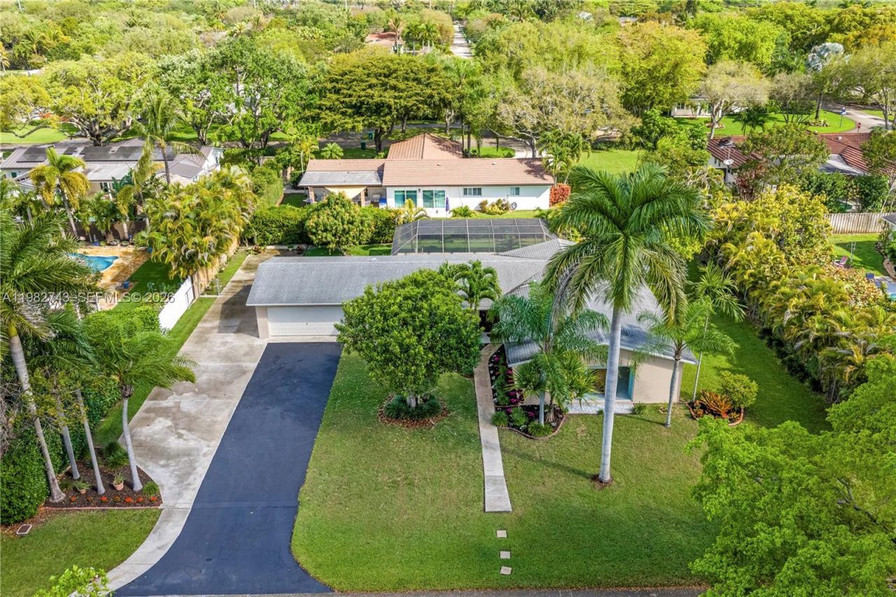 8461 SW 147th Ter , Palmetto Bay, FL 33158 Photo