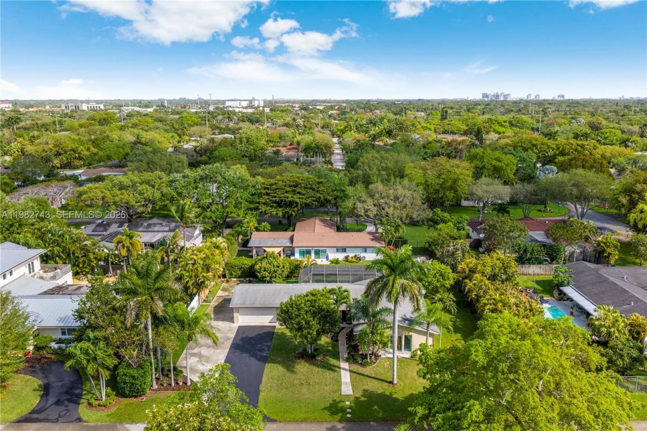 8461 SW 147th Ter , Palmetto Bay, FL 33158 Photo