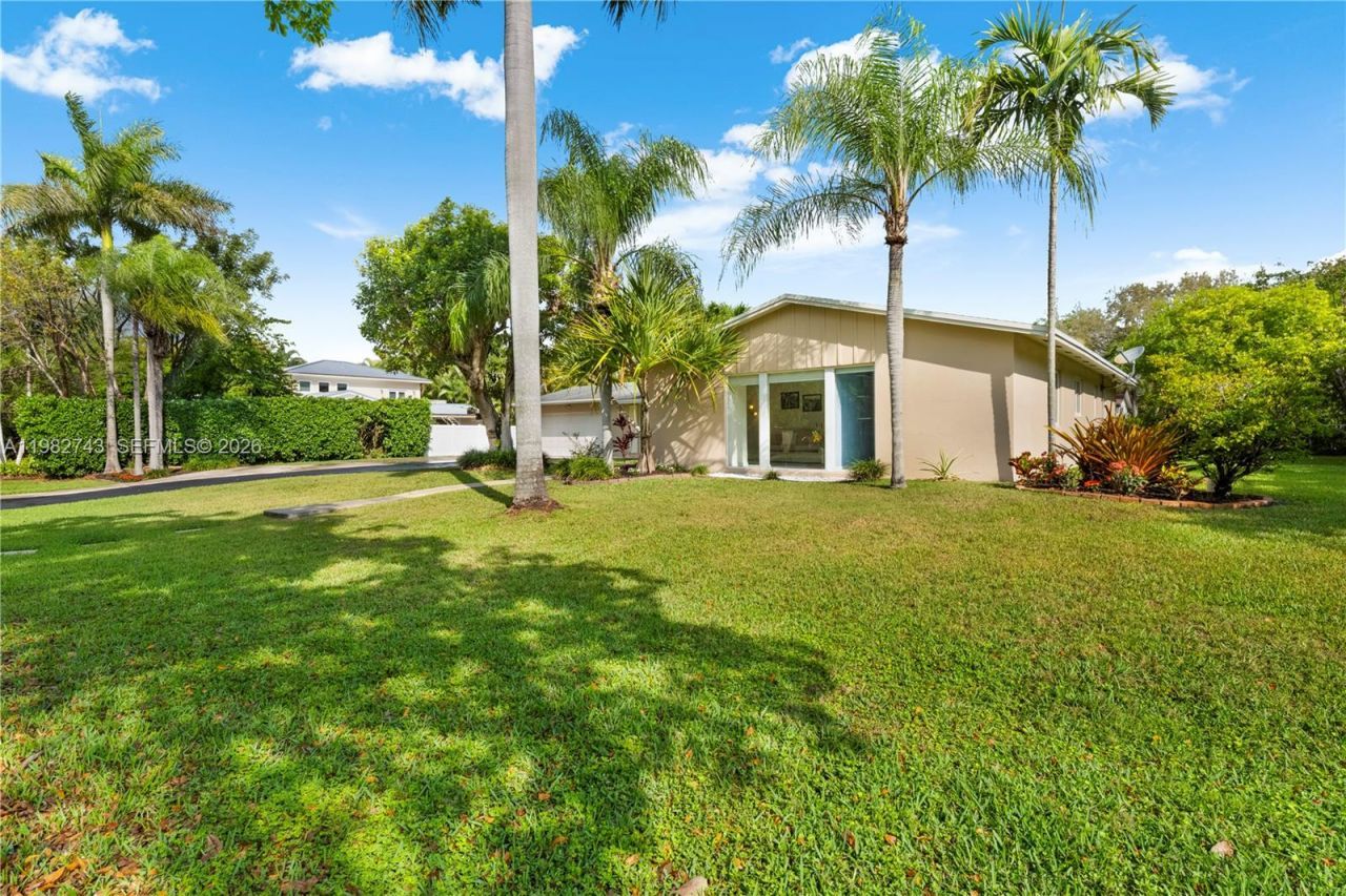 8461 SW 147th Ter , Palmetto Bay, FL 33158 Photo