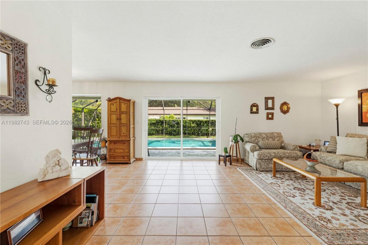 8461 SW 147th Ter , Palmetto Bay, FL 33158 Photo