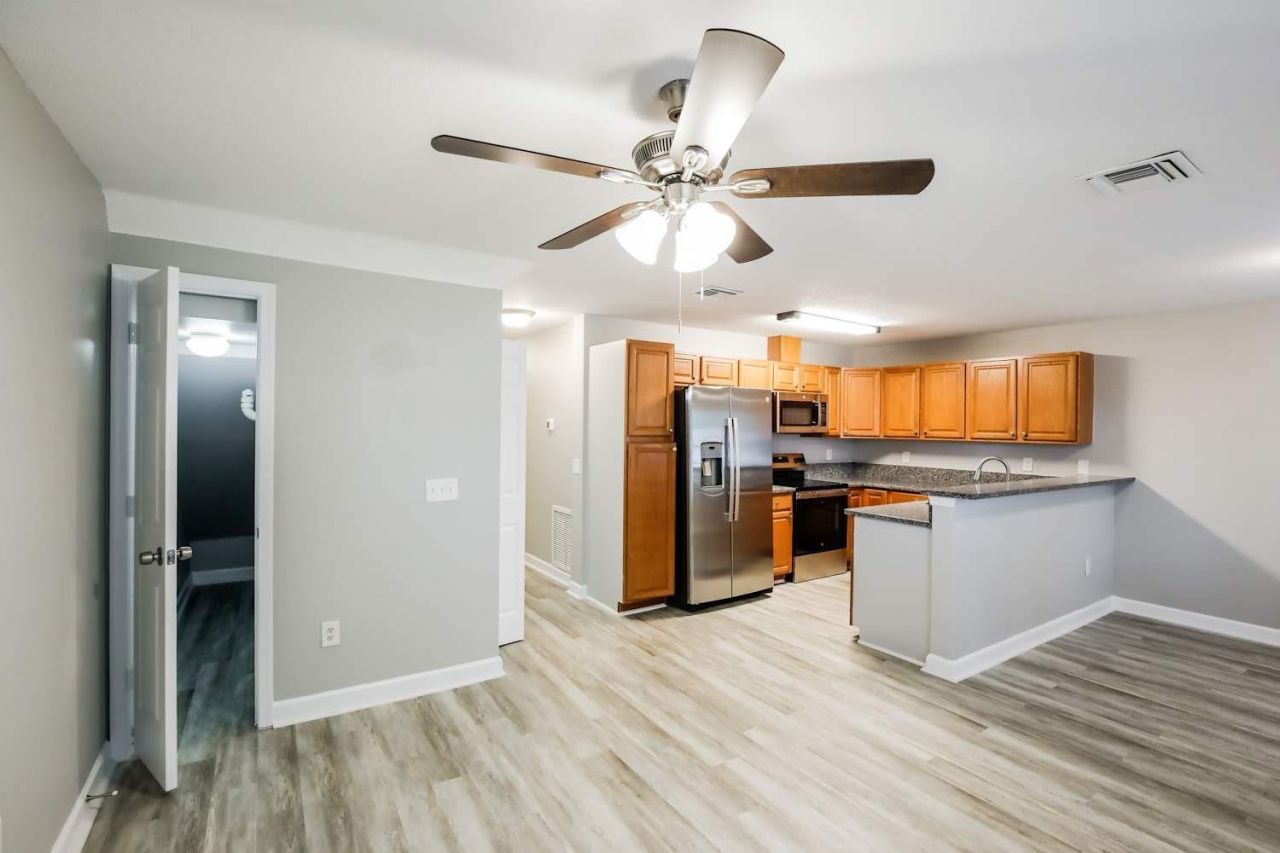 120 Carol Susan Lane, Fort Pierce, FL 34982 Photo