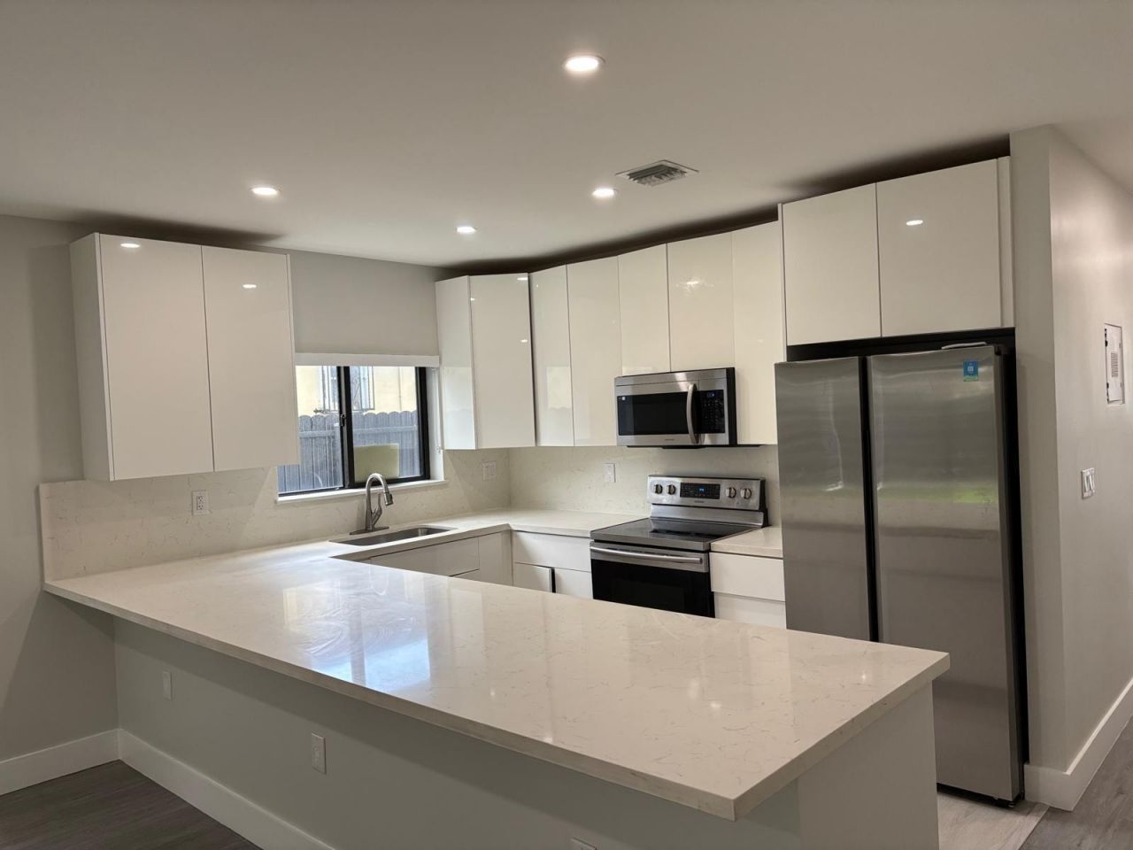 2210 W 5th Way, Hialeah, FL 33010 Photo