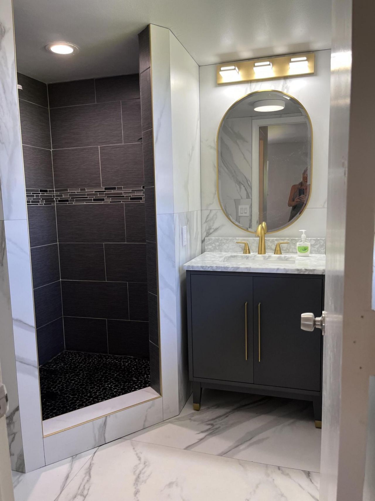 610 Tennis Club Drive, Unit 403, Fort Lauderdale, FL 33311 Photo