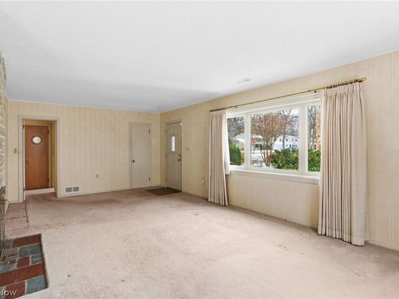 455 Vineland Road, Bay Village, OH 44140 Photo 4