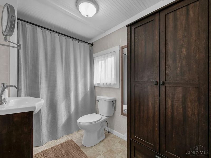 901 Oak Grove Road, Clark Twp, OH 45146 Photo 16