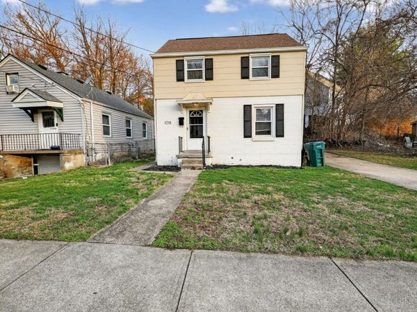 1735 Ashbrook Drive, Cincinnati, OH 45238