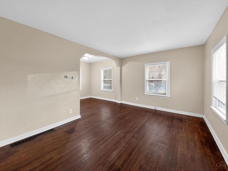 1735 Ashbrook Drive, Cincinnati, OH 45238 Photo 11