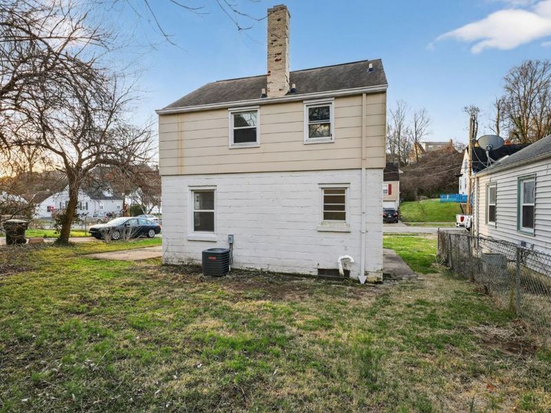 1735 Ashbrook Drive, Cincinnati, OH 45238 Photo 4