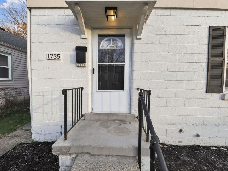 1735 Ashbrook Drive, Cincinnati, OH 45238 Photo 5