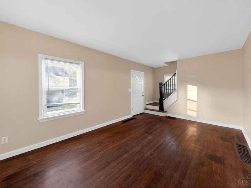 1735 Ashbrook Drive, Cincinnati, OH 45238 Photo 9