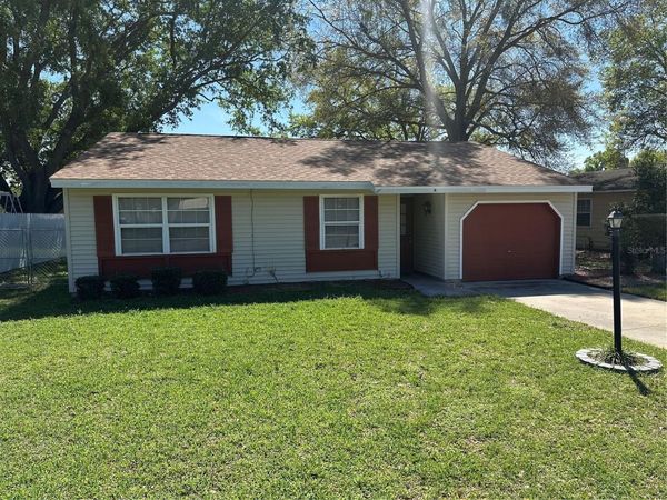 5 SPRING LOOP CIRCLE , OCALA, FL 34472