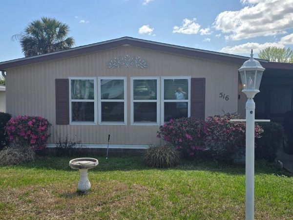 516 JASON DRIVE , LADY LAKE, FL 32159