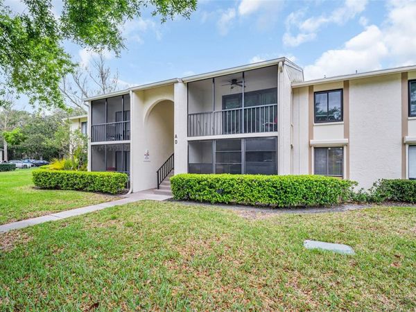 1400 PINE GLEN LANE , Unit D2, TARPON SPRINGS, FL 34688