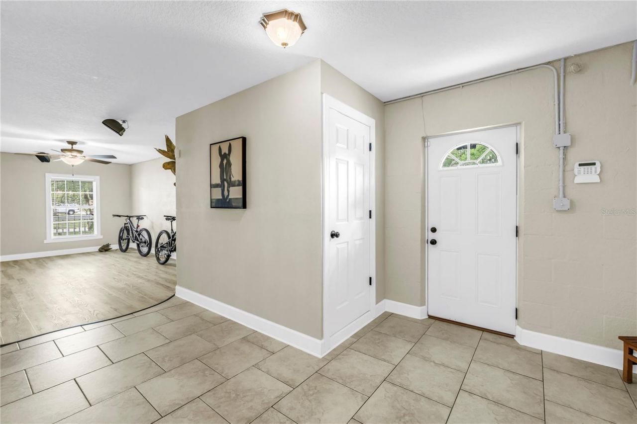 786 59th Avenue Ne, Saint Petersburg, FL 33703 Photo