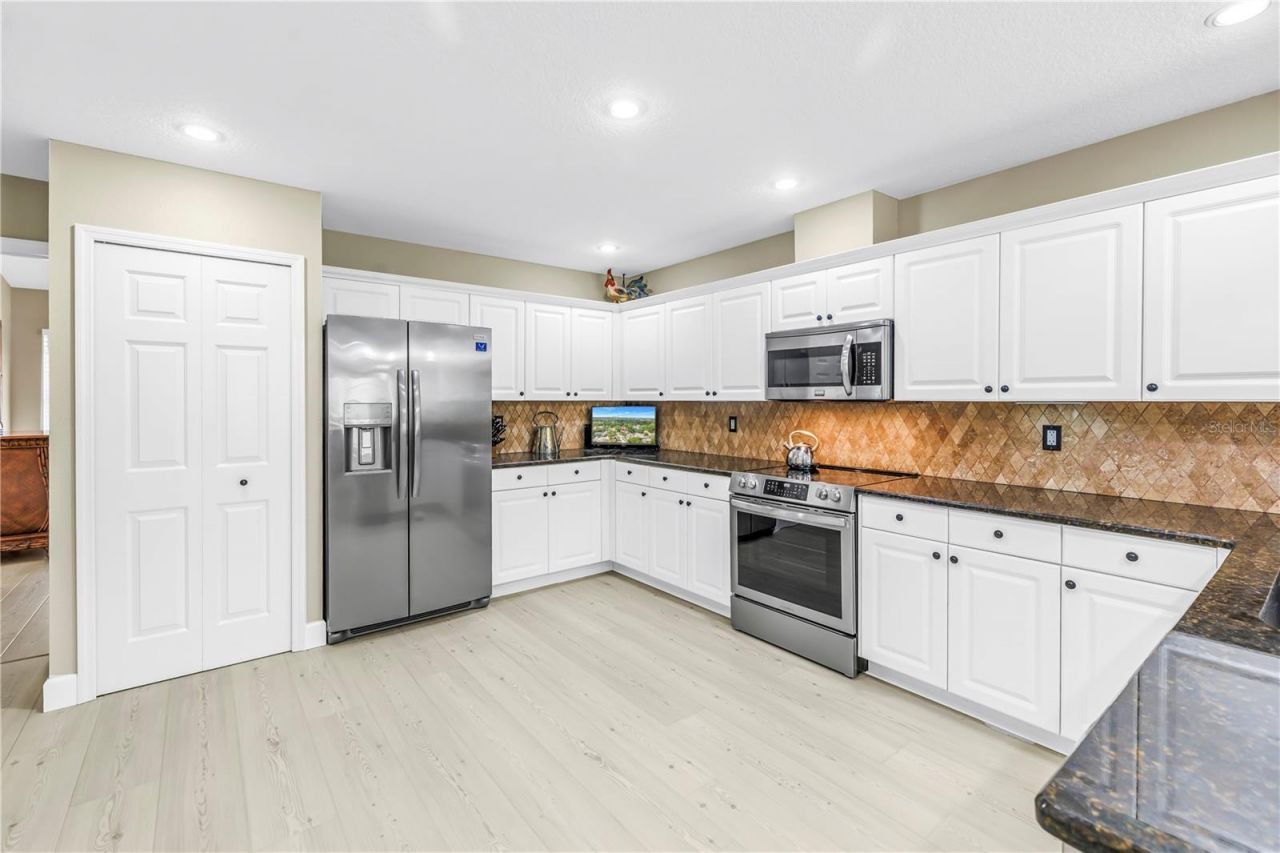 786 59th Avenue Ne, Saint Petersburg, FL 33703 Photo